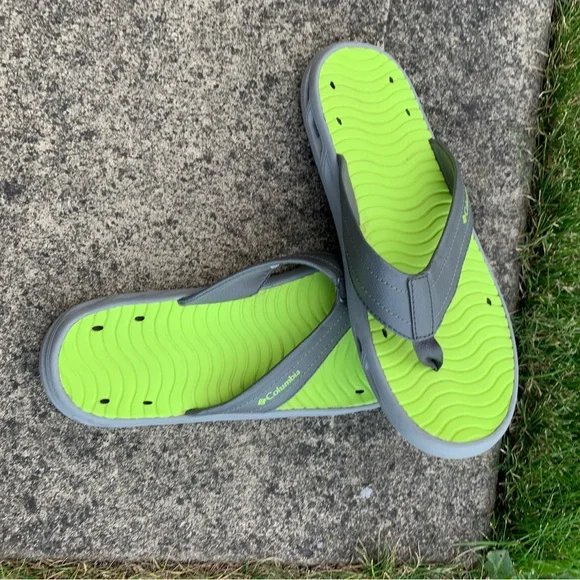 Columbia Men's green and Gray Flip Flops | Size 9 - Picture 2 of 10